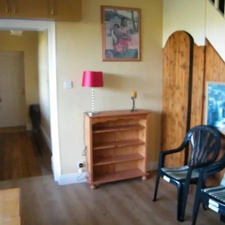 Ardfert Station House * טראלי