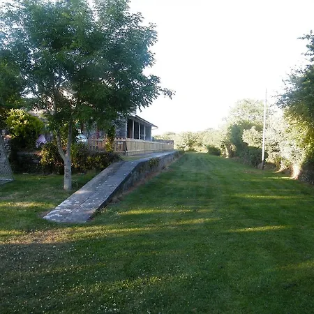בית נופש Ardfert Station House טראלי